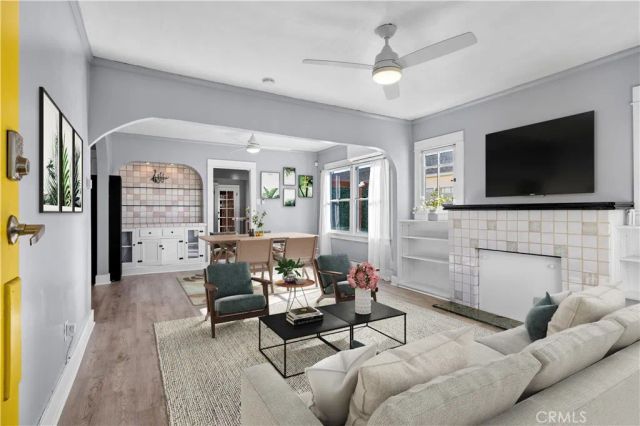 744 Flower Avenue, Venice, CA 90291
