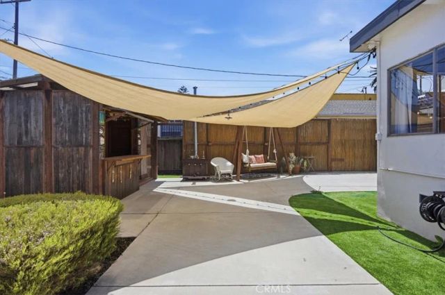 744 Flower Avenue, Venice, CA 90291