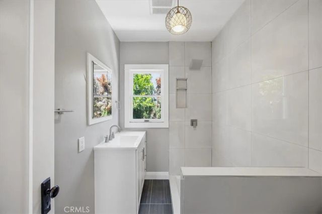 744 Flower Avenue, Venice, CA 90291