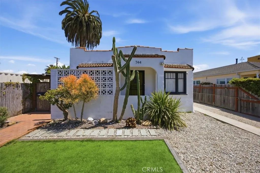 744 Flower Avenue, Venice, CA 90291
