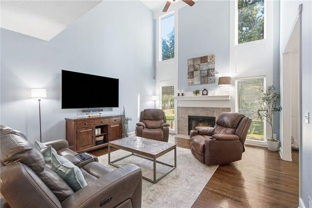 13614 W 129th Terrace, Olathe, KS 66062