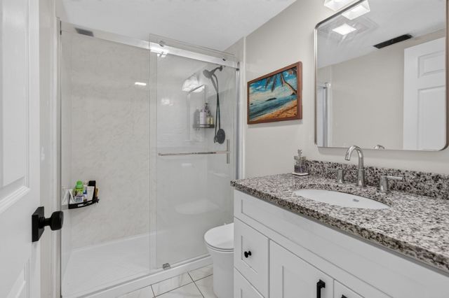 12 Valiant Way 12, Salem, MA 01970
