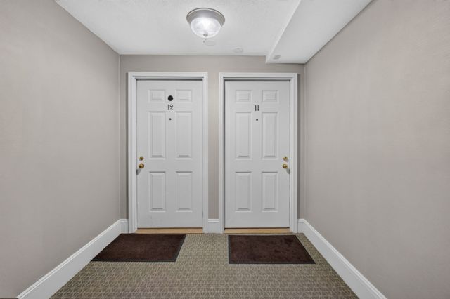 12 Valiant Way 12, Salem, MA 01970