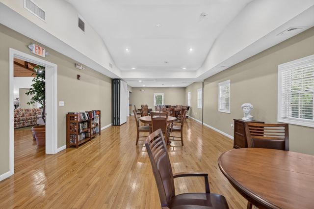12 Valiant Way 12, Salem, MA 01970