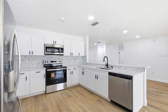 37718 MCMINN AVENUE, Dade City, FL 33525