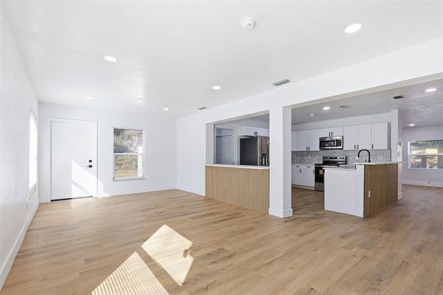 37718 MCMINN AVENUE, Dade City, FL 33525