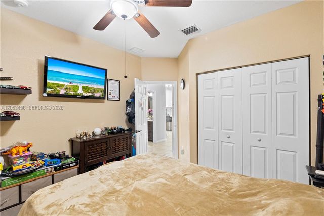 25501 SW 132nd Ave, Homestead, FL 33032