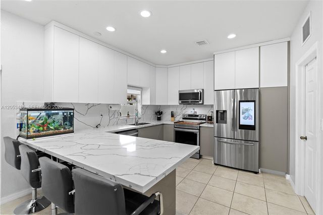 25501 SW 132nd Ave, Homestead, FL 33032