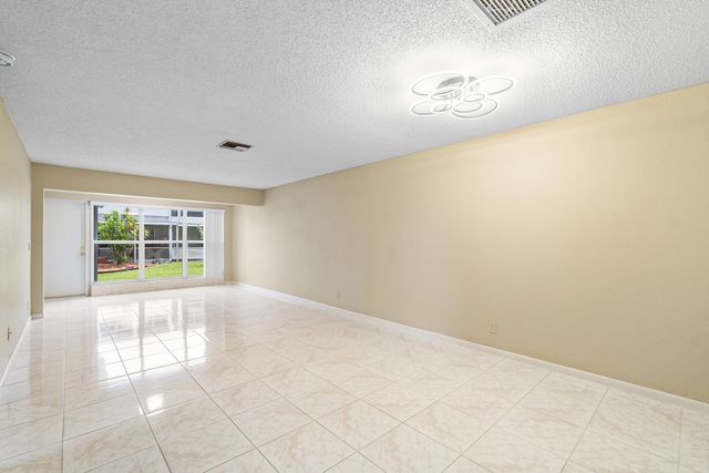 1641 NW 19th Terrace 46-a, Delray Beach, FL 33445