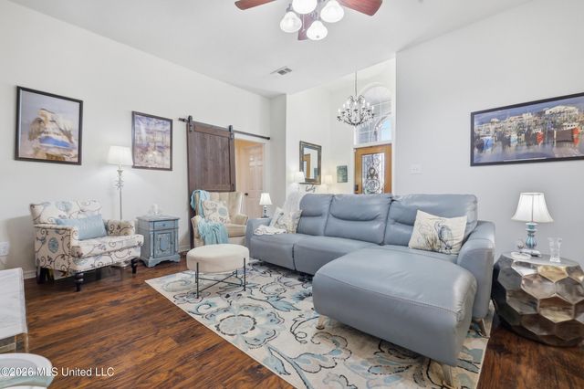 3405 N 7th Street, Ocean Springs, MS 39564