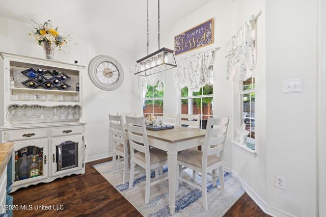 3405 N 7th Street, Ocean Springs, MS 39564
