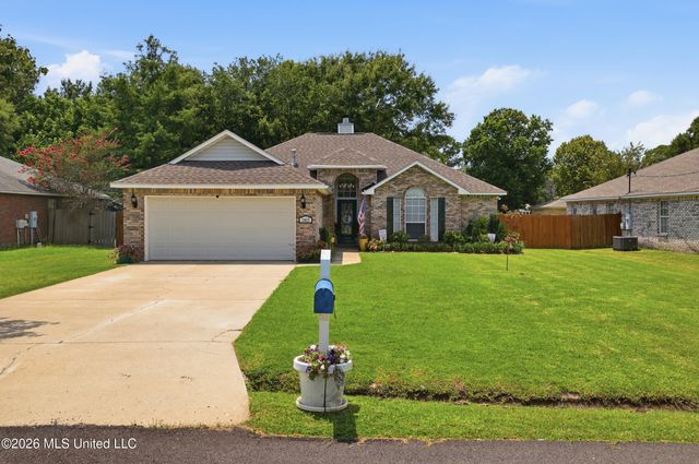 3405 N 7th Street, Ocean Springs, MS 39564