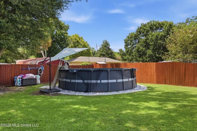 3405 N 7th Street, Ocean Springs, MS 39564