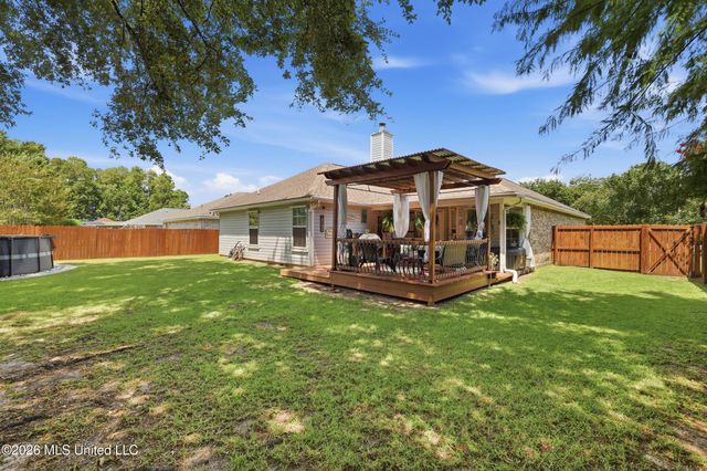 3405 N 7th Street, Ocean Springs, MS 39564
