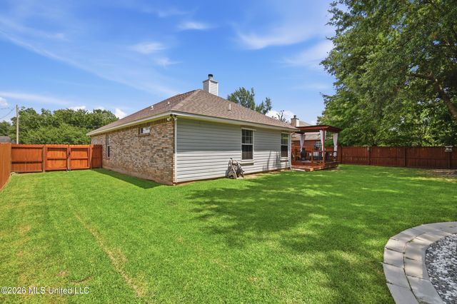 3405 N 7th Street, Ocean Springs, MS 39564