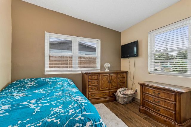 4479 PORPOISE DRIVE SE, St Petersburg, FL 33705