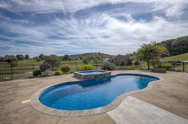 8201 Penn Way Ct, Franklin, TN 37064