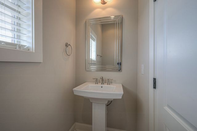 8201 Penn Way Ct, Franklin, TN 37064