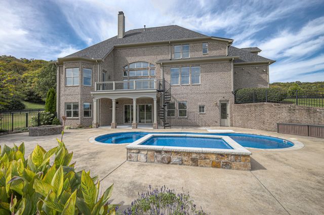 8201 Penn Way Ct, Franklin, TN 37064