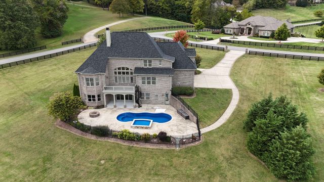 8201 Penn Way Ct, Franklin, TN 37064