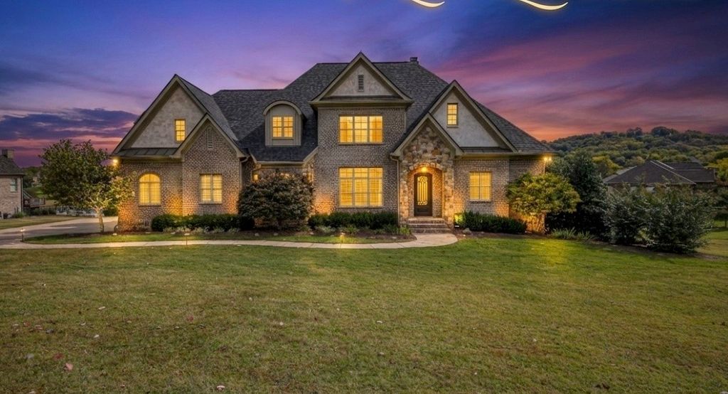 8201 Penn Way Ct, Franklin, TN 37064