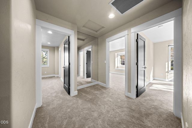 3193 NW Colonial Drive, Bend, OR 97703