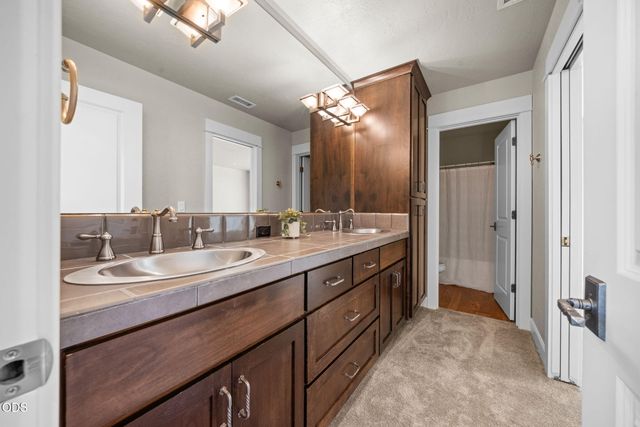 3193 NW Colonial Drive, Bend, OR 97703