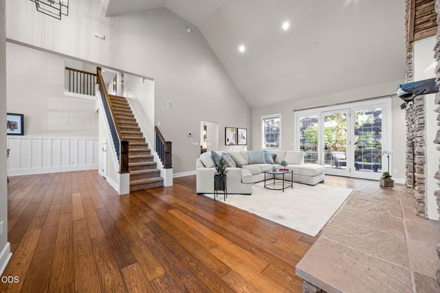 3193 NW Colonial Drive, Bend, OR 97703