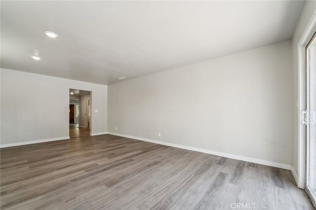 1693 N Los Robles Avenue, Pasadena, CA 91104