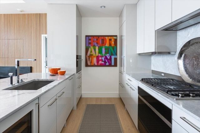1 Dalton St 4705, Boston, MA 02199