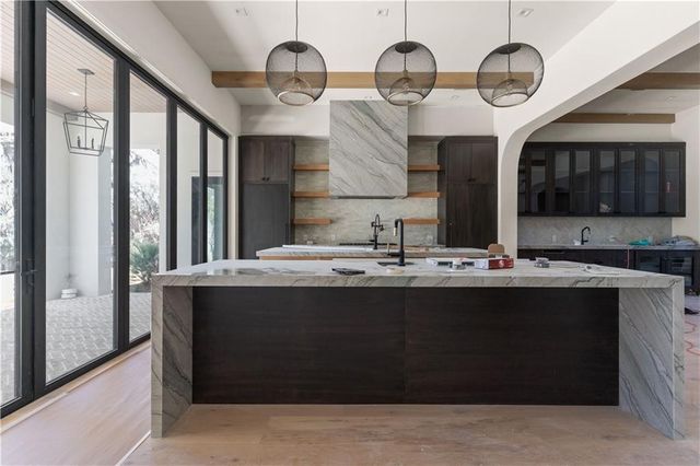 126 Point Lane, St Simons Island, GA 31522