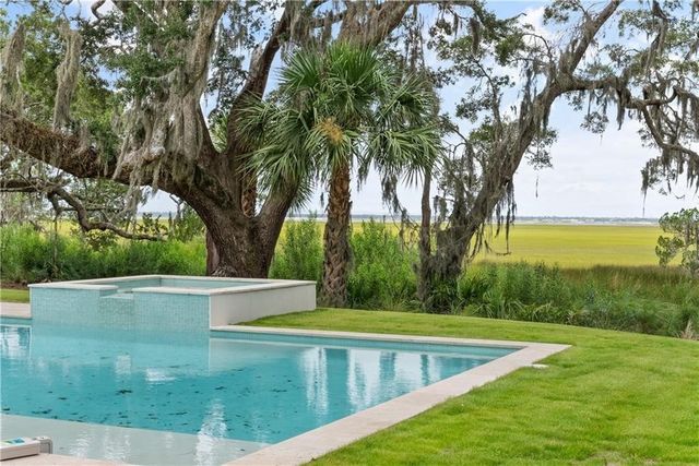 126 Point Lane, St Simons Island, GA 31522