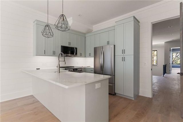 126 Point Lane, St Simons Island, GA 31522