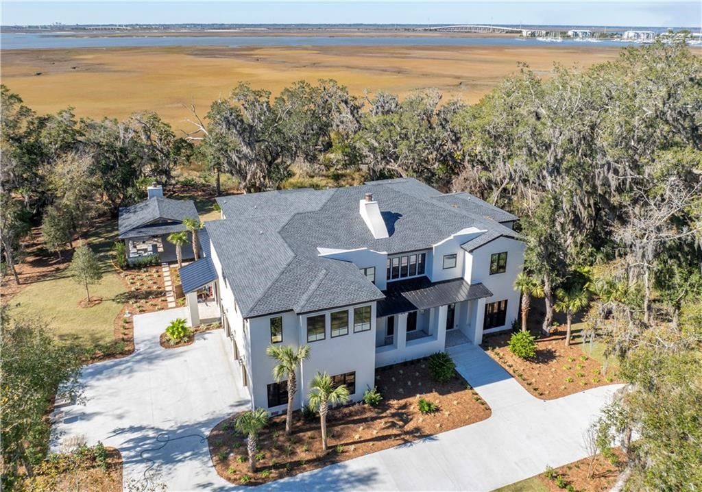 126 Point Lane, St Simons Island, GA 31522