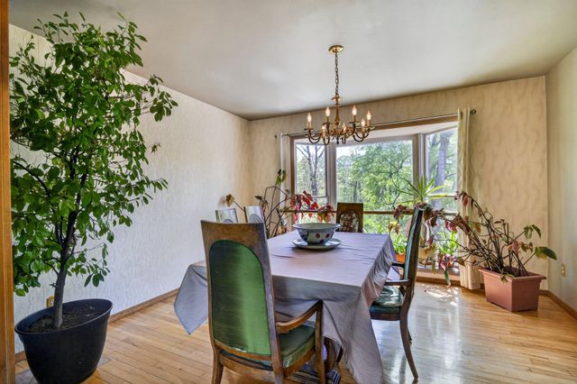 114 FEATHERBED LN, Hopewell, NJ 08525