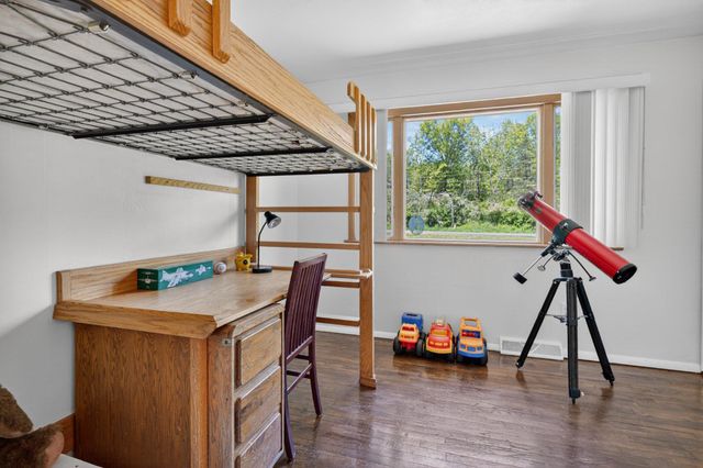 114 FEATHERBED LN, Hopewell, NJ 08525