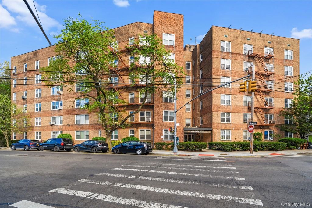 74-45 Yellowstone Boulevard 5G, Rego Park, NY 11374 — exterior