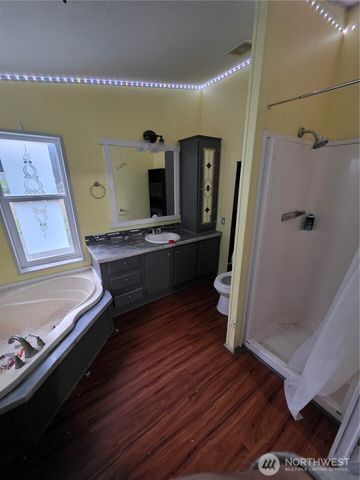 1104 E Alderwood Road, Belfair, WA 98528