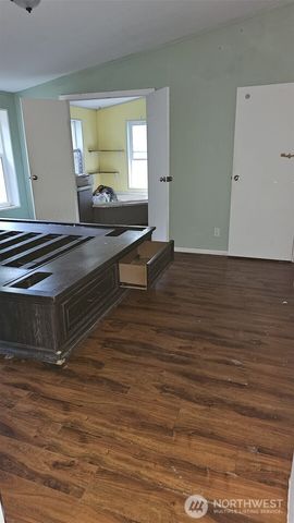 1104 E Alderwood Road, Belfair, WA 98528