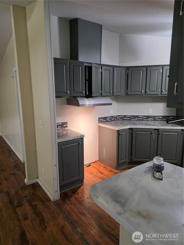 1104 E Alderwood Road, Belfair, WA 98528