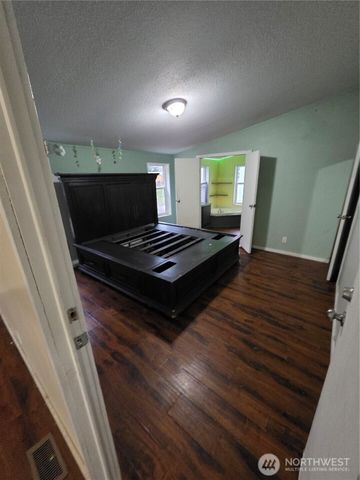 1104 E Alderwood Road, Belfair, WA 98528