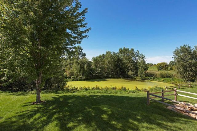 1321 Lake Drive W 123, Chanhassen, MN 55317