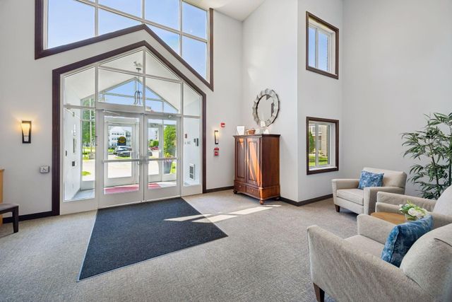 1321 Lake Drive W 123, Chanhassen, MN 55317