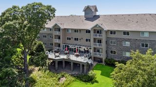 1321 Lake Drive W 123, Chanhassen, MN 55317