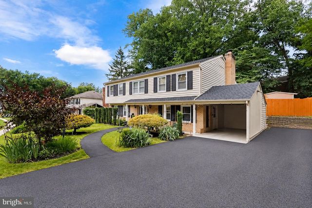 8418 STONE GATE DR, Annandale, VA 22003