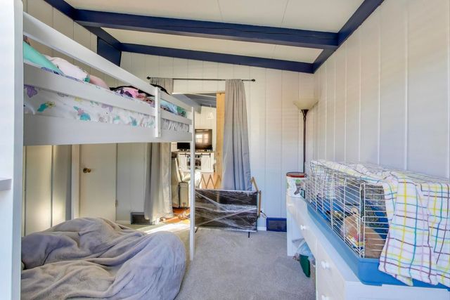 5935 W Henderson Street, Chicago, IL 60634