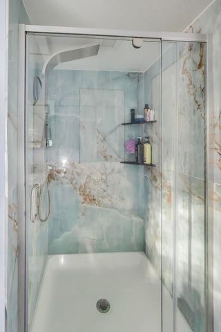 5935 W Henderson Street, Chicago, IL 60634