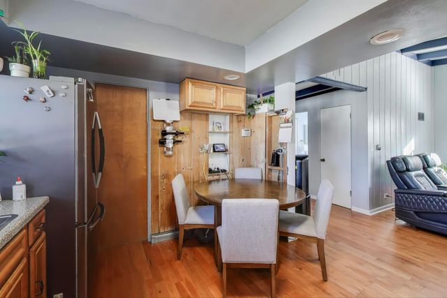 5935 W Henderson Street, Chicago, IL 60634