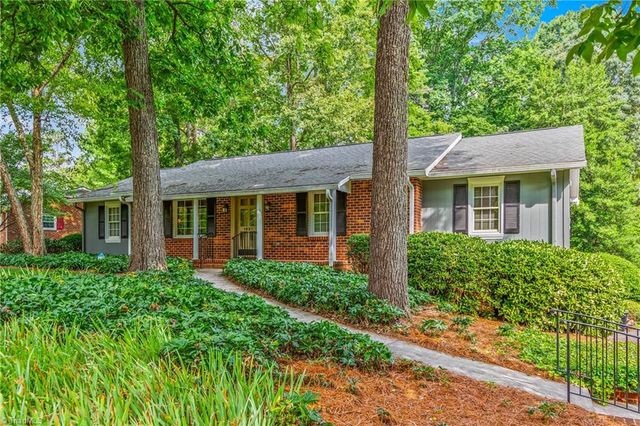 1837 Turfwood Drive, Pfafftown, NC 27040