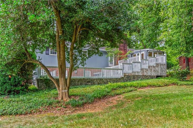 1837 Turfwood Drive, Pfafftown, NC 27040
